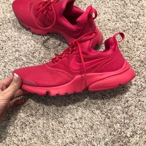 Fuchsia Nike